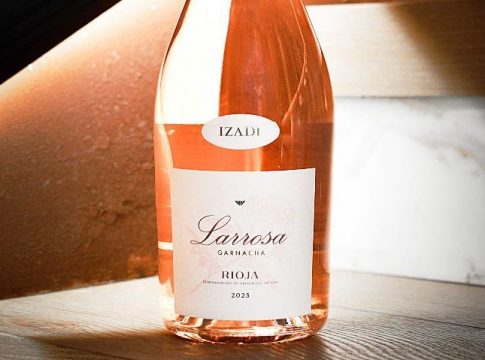 Larrosa sigue fiel a San Valentín